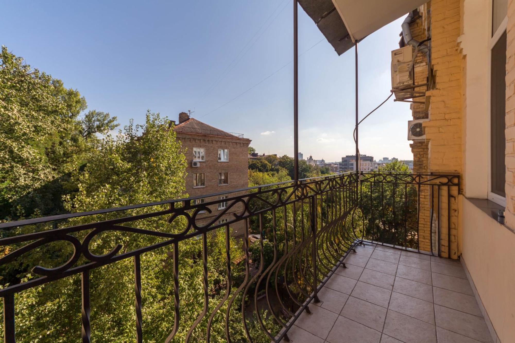 Secret Apartments Киев Экстерьер фото