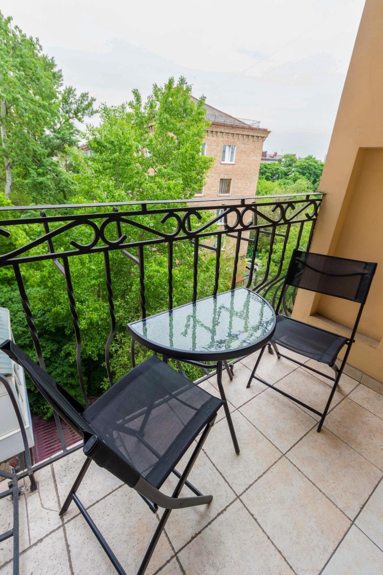 Secret Apartments Киев Экстерьер фото